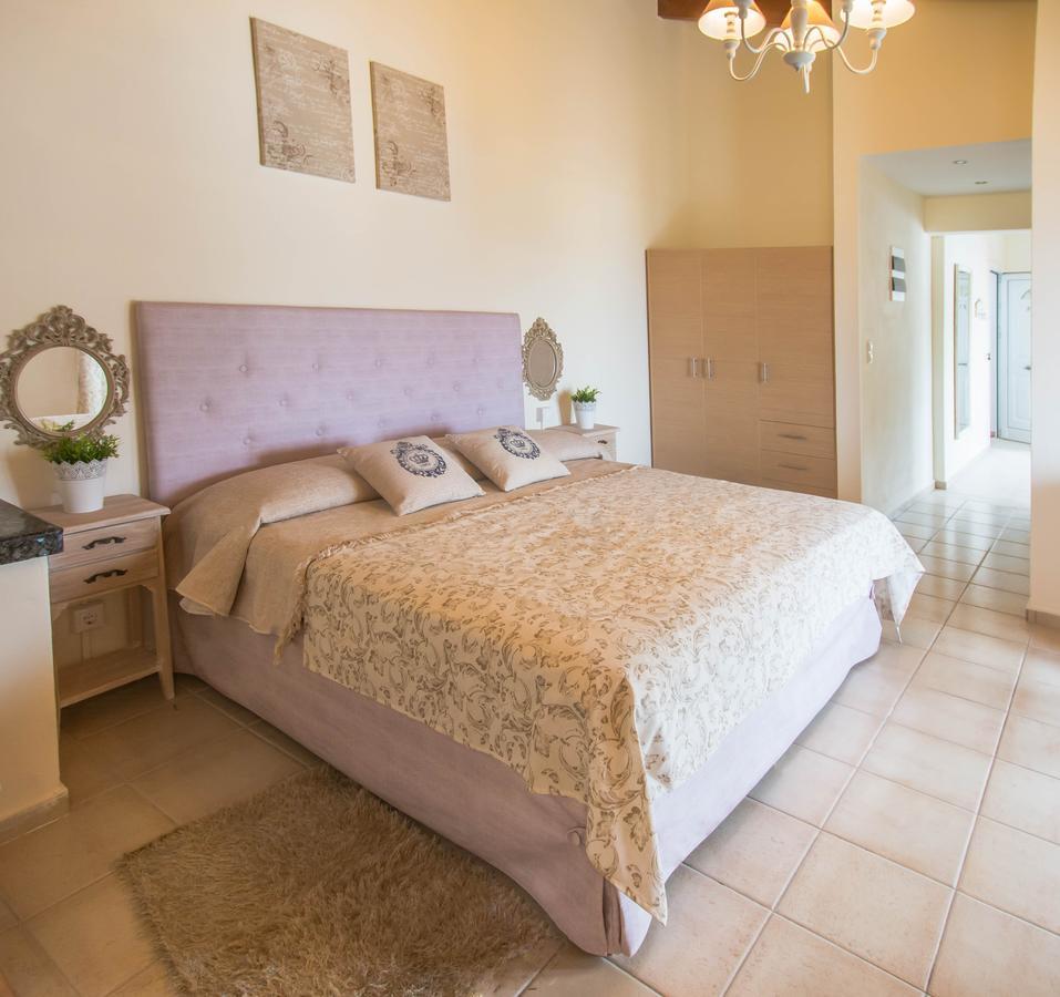 Frixos Hotel Малиа Экстерьер фото